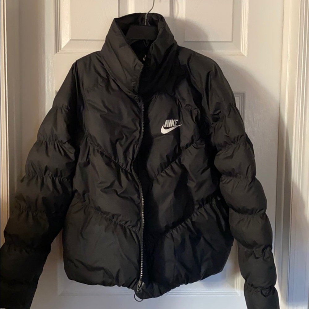 Women Nike Thermore insulated jacket